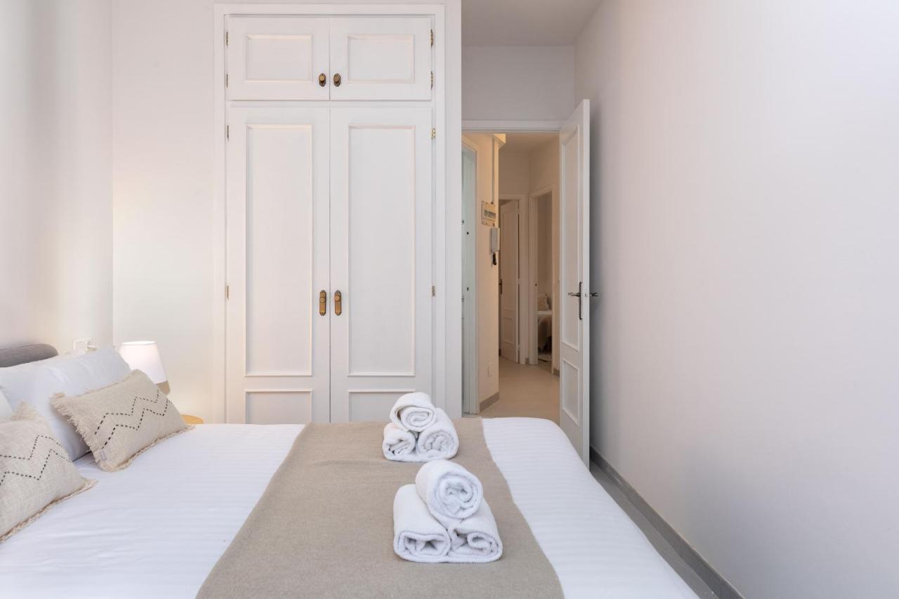 Apartament Flateli Cort Reial 10 Girona Zewnętrze zdjęcie